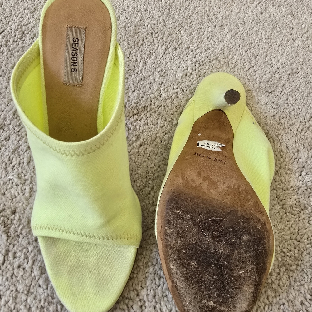 YEEZY SEASON 6 Butter Yellow Mules 5, 35 - Picture 3 of 8